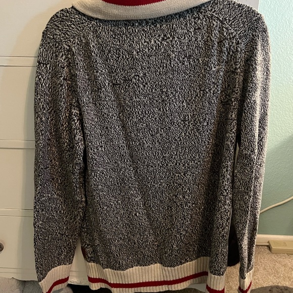 Never worn Roots Cardigan - Picture 4 of 4